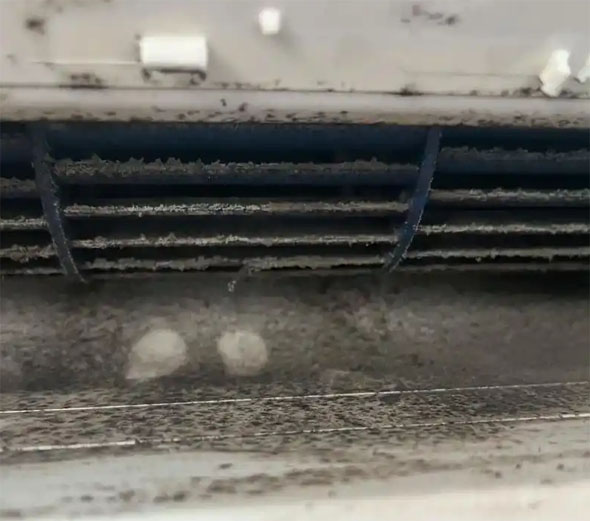 建瓯空调吹的风有股烧焦味是怎么回事